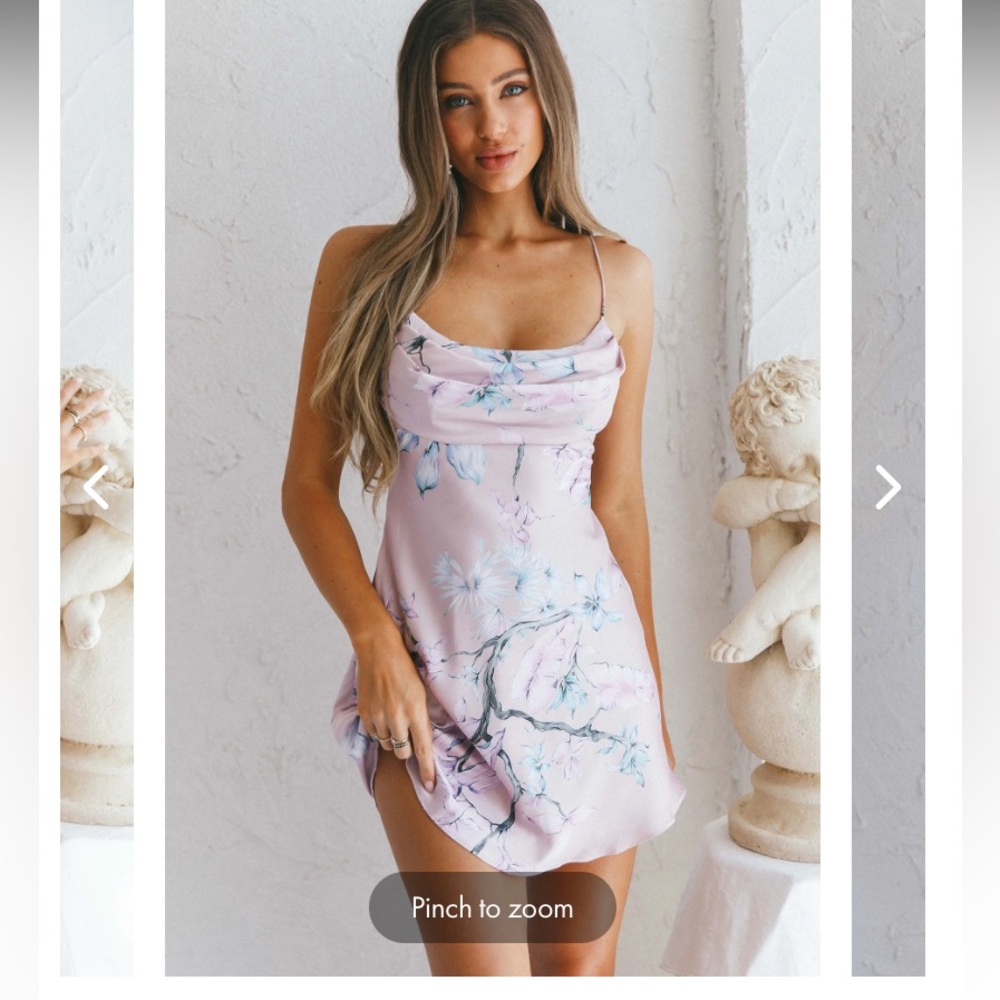 New with tags! Selfie Leslie Blush floral mini dress - size small